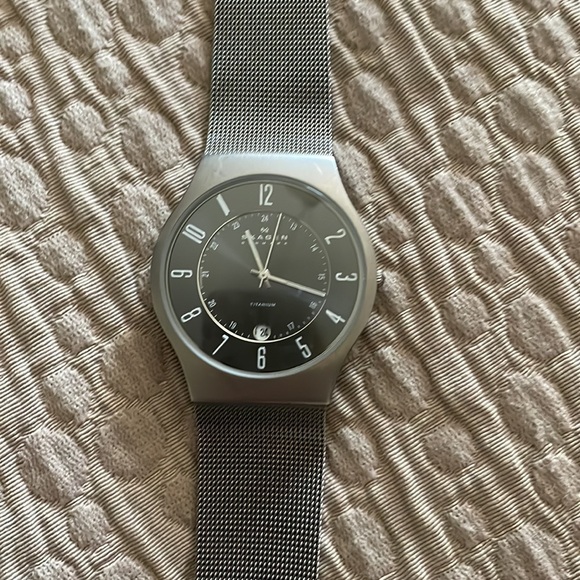 Mens Skagen watch - Picture 3 of 4